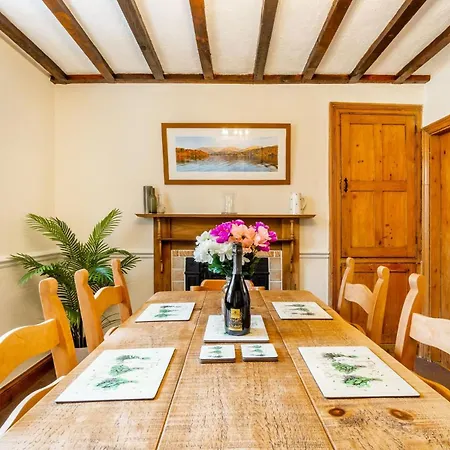 Honeycomb بيت للعطل